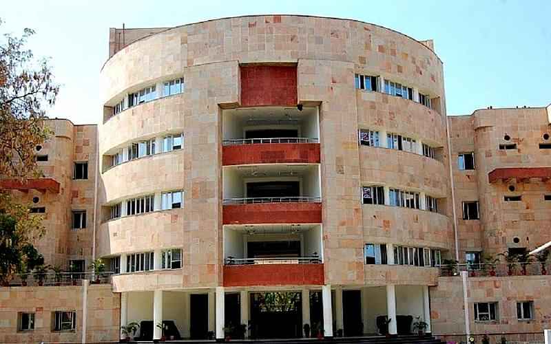 Motilal-Nehru-National-Institute-Of-Technology-Allahabad-MNNIT-A-Image-2